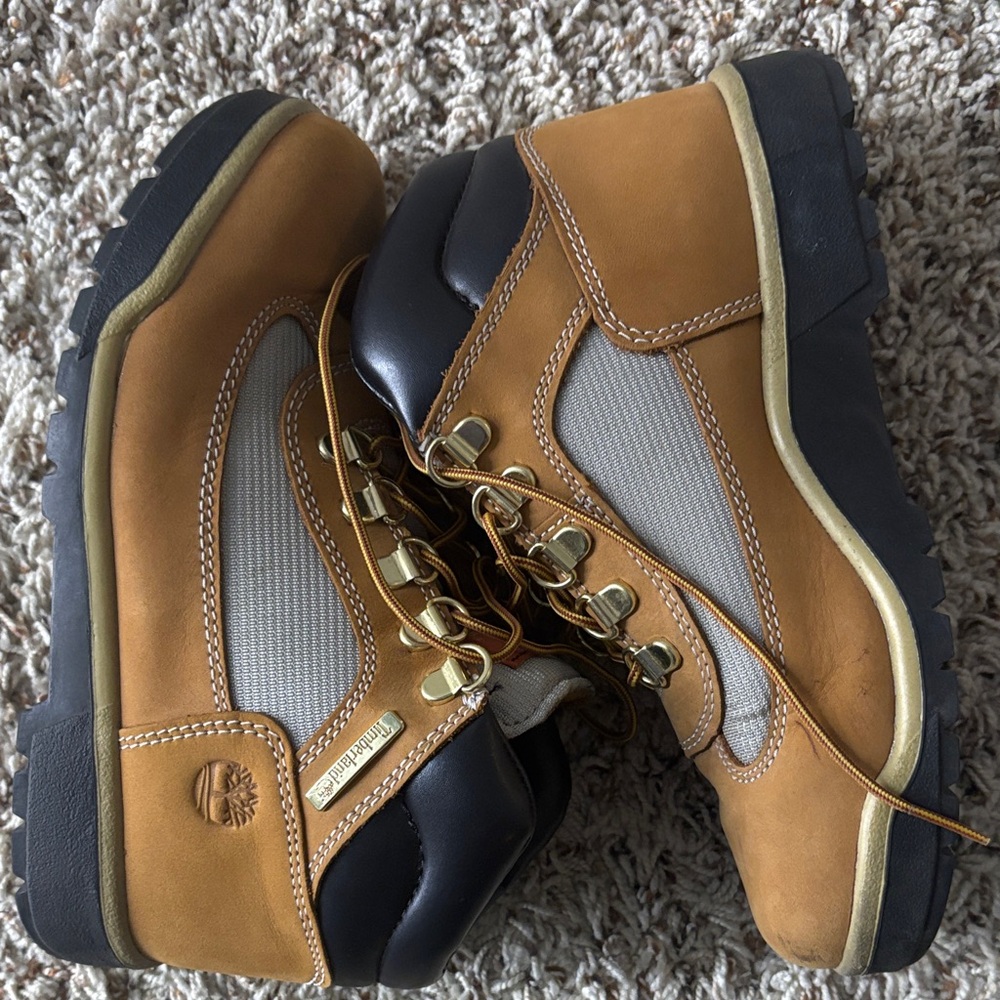 Timberland Wheat and Black Men's Leather Hiking Boots
